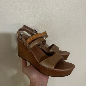 UGG Women 8 Lira Mar Metallic Gold Wedge Sandals Braided Ankle Strap Platform